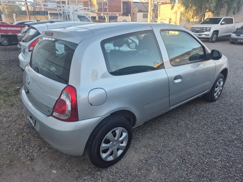 Renault CLIO — foto 4